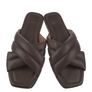 ATP Atelier
Cotti cross-strap slide sandals